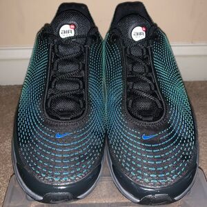 Nike Men’s Air Max DN ES - “Black/Dusty Cactus” - Size 10.5 - New-HV5235-001